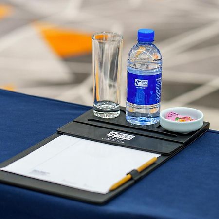 Holiday Inn Express Chengdu Tianfu Square By Ihg - Chunxi Road And Kuanzhai Alley Buitenkant foto