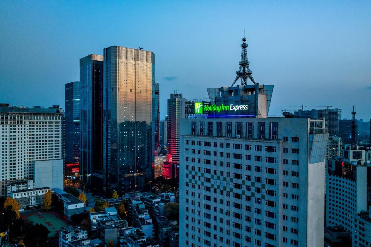 Holiday Inn Express Chengdu Tianfu Square By Ihg - Chunxi Road And Kuanzhai Alley Buitenkant foto