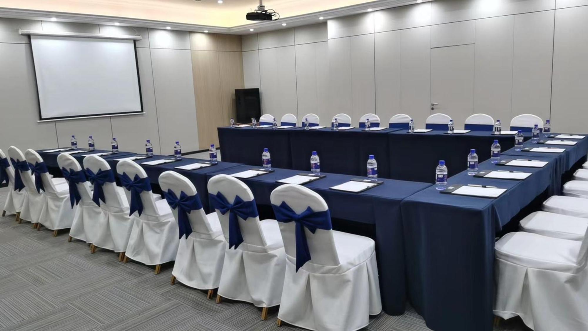 Holiday Inn Express Chengdu Tianfu Square By Ihg - Chunxi Road And Kuanzhai Alley Buitenkant foto