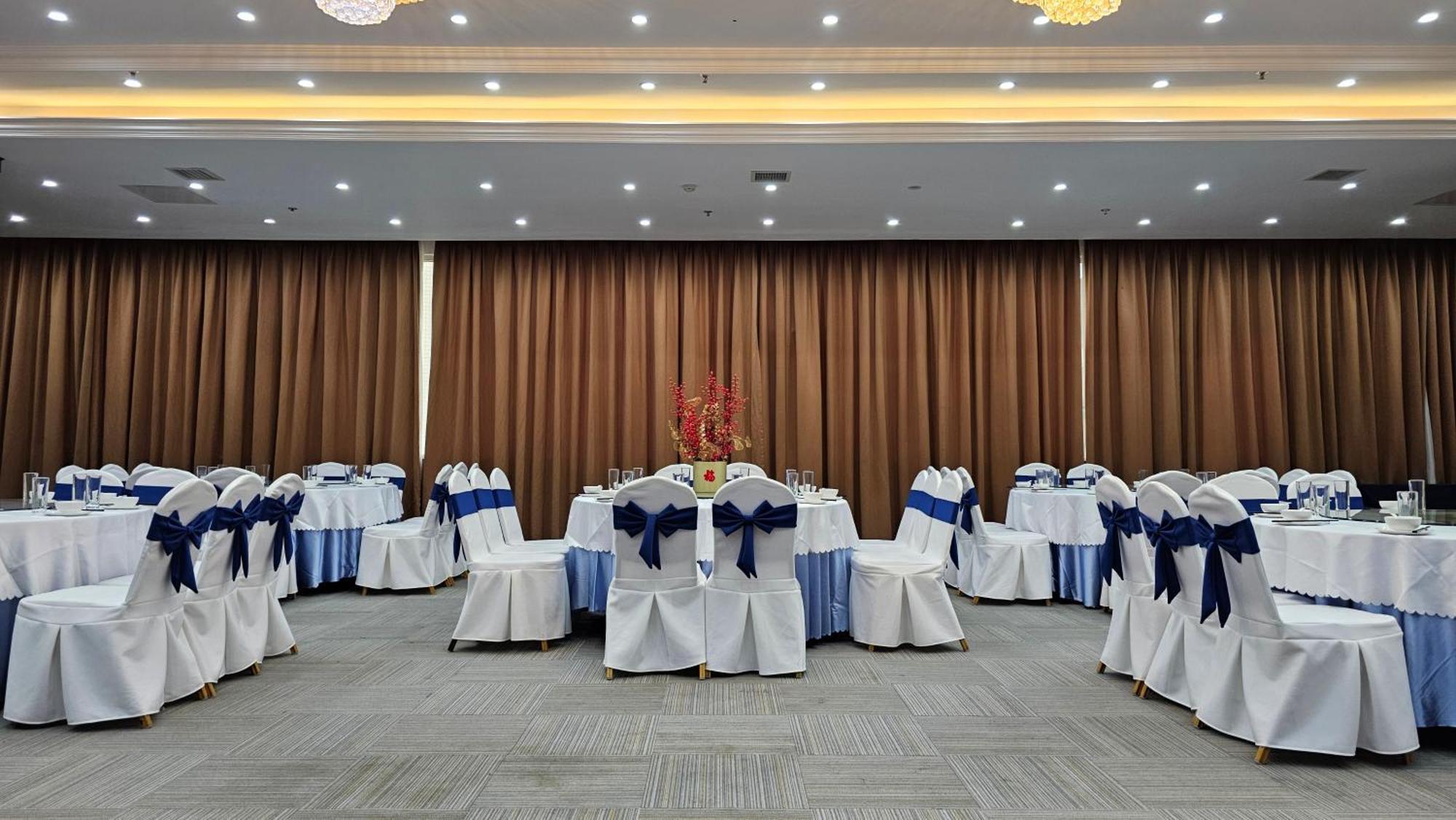 Holiday Inn Express Chengdu Tianfu Square By Ihg - Chunxi Road And Kuanzhai Alley Buitenkant foto