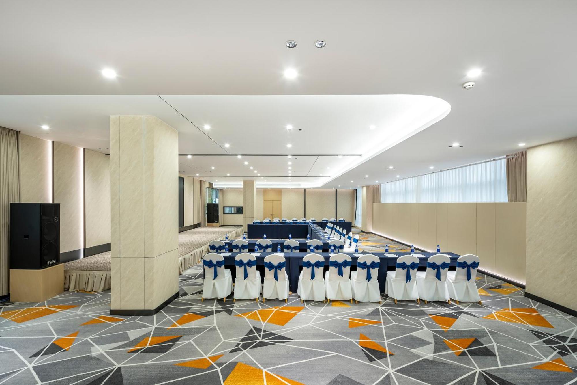 Holiday Inn Express Chengdu Tianfu Square By Ihg - Chunxi Road And Kuanzhai Alley Buitenkant foto