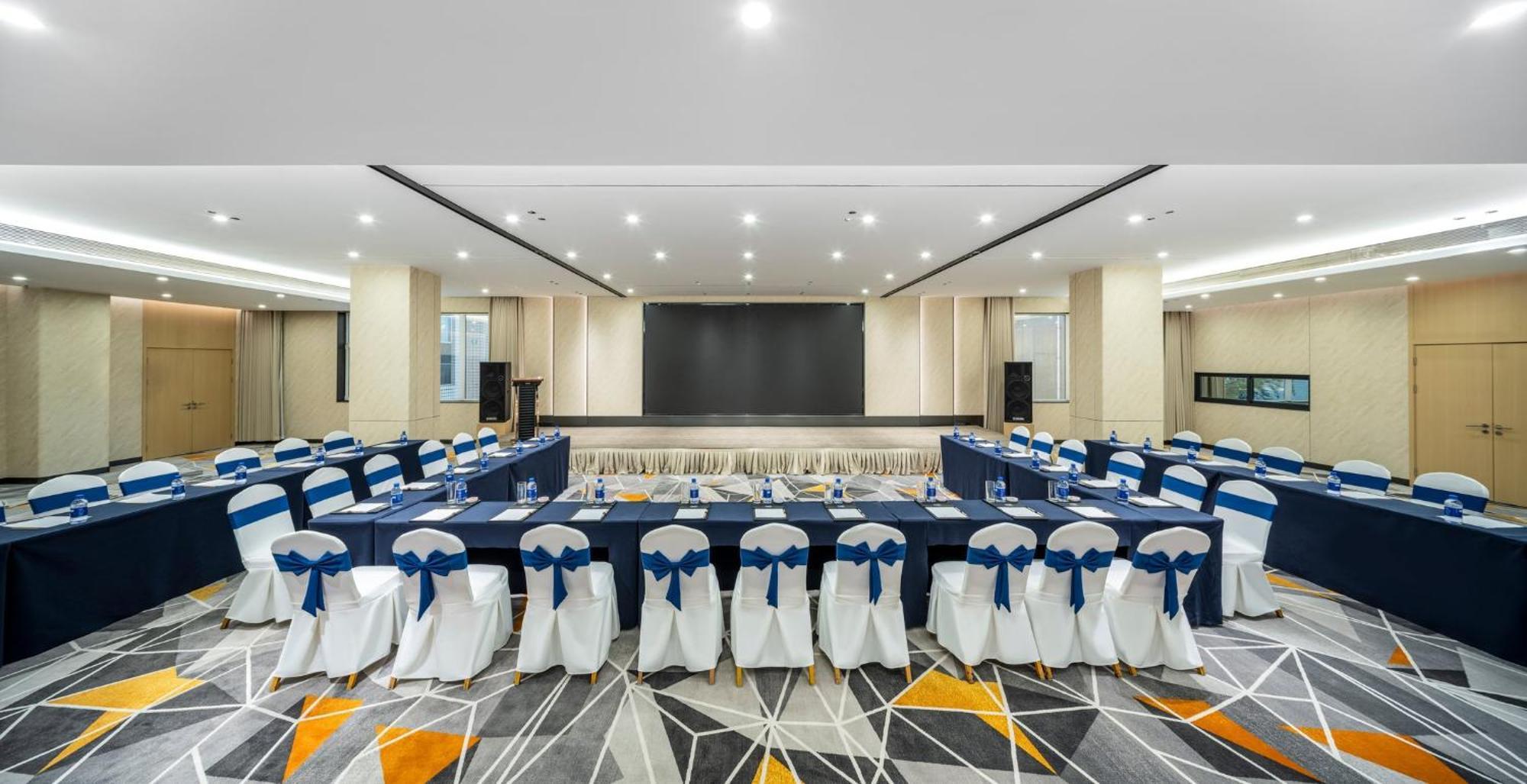 Holiday Inn Express Chengdu Tianfu Square By Ihg - Chunxi Road And Kuanzhai Alley Buitenkant foto